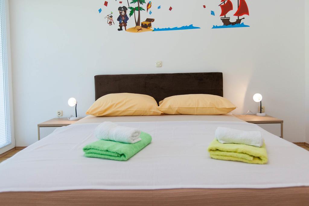 דראמליי Apartmani Turudic מראה חיצוני תמונה