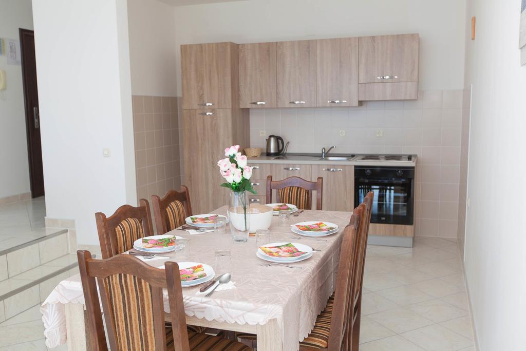דראמליי Apartmani Turudic מראה חיצוני תמונה