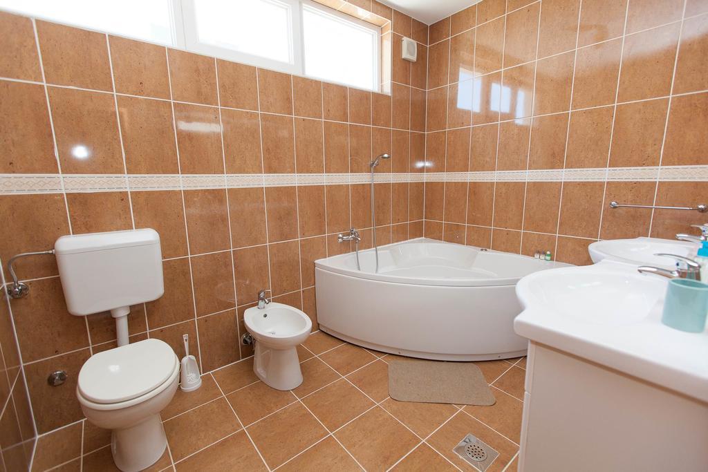 דראמליי Apartmani Turudic מראה חיצוני תמונה