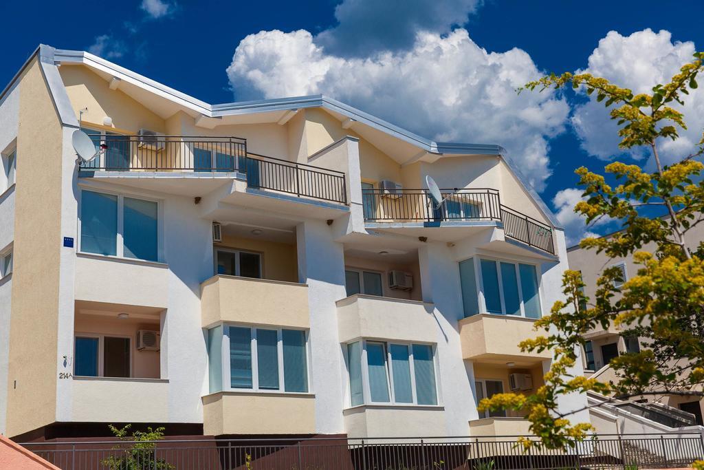 דראמליי Apartmani Turudic מראה חיצוני תמונה